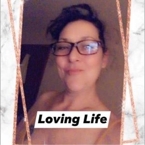 Meet your Posher, Denise